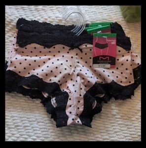 4 pack polka dot panties